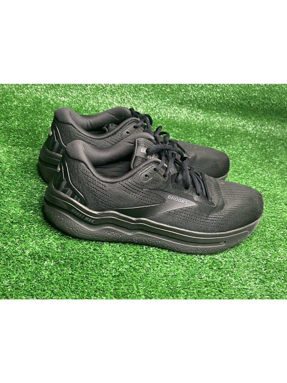 Size 14 - Brooks Ghost Max 2 Black Ebony